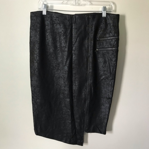 torrid Dresses & Skirts - Torrid Asymmetrical Zipper Pencil Skirt Black 0X